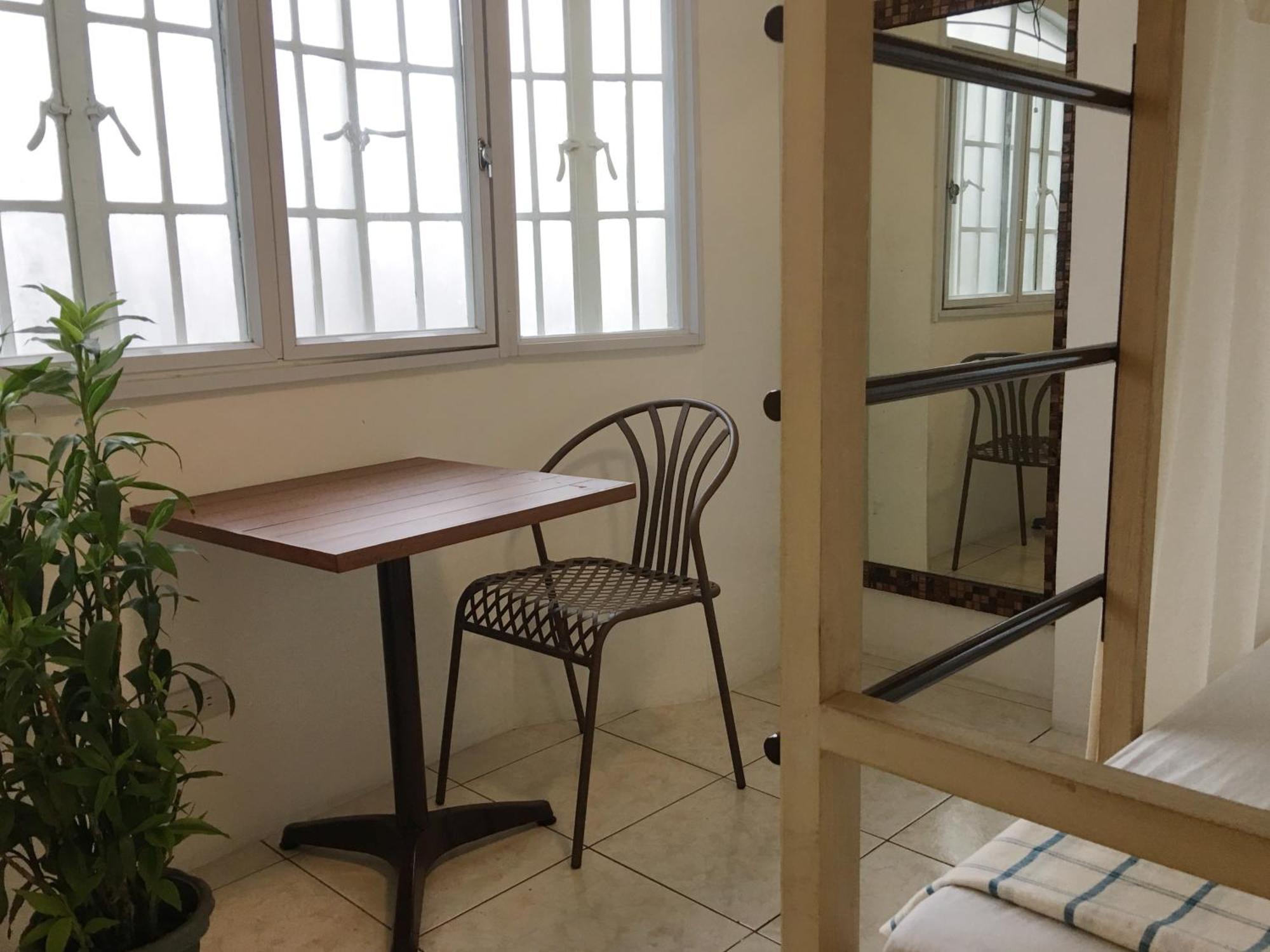 סן פדרו מקאטי 1 River Central Hostel חדר תמונה